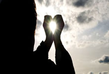 买股票在哪儿开户:一般散户能买什么股票-铜价持续上行 “大矿主”受益 A+H股齐创历史新高！